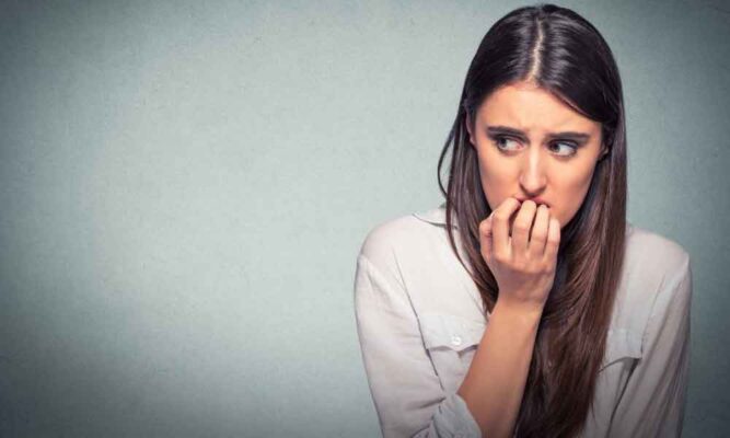 اضطراب | علائم و راه های درمان اضطراب را بیشتر بشناسید